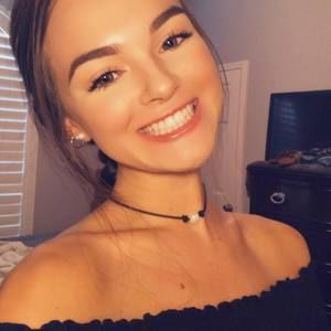 Meet your Posher, Courtney